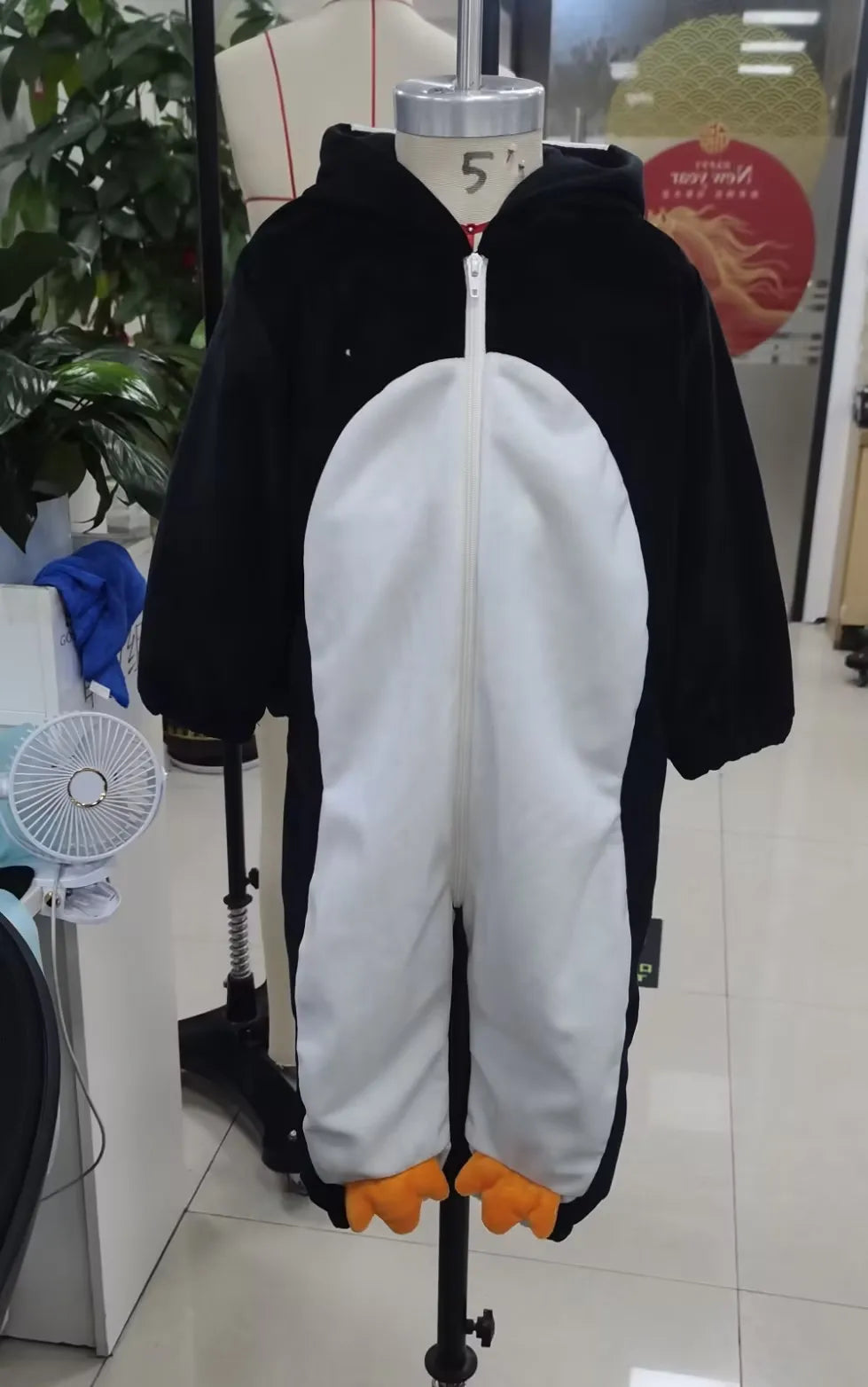 2027 Winter Infant Baby Hooded Long-Sleeve Plush Romper Creative Cartoon Animal Themed Zippered Warm Jumpsuit for Party Ovarlls